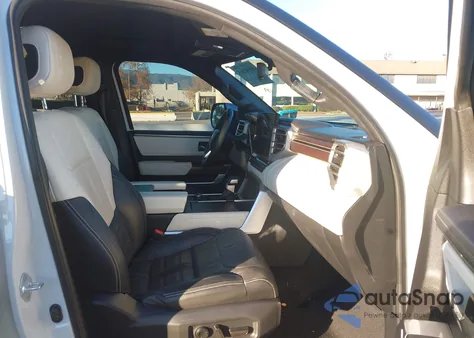 2023 Toyota Sequoia Capstone из США, поврежденный, VIN 7SVAAABA3PX008713